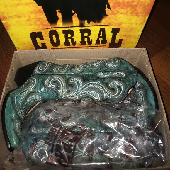 Corral Shoes - Corral Women’s cowgirl boots turquoise